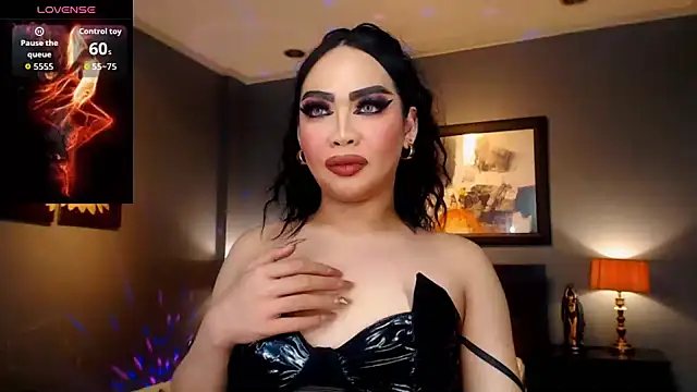 FridaHumphrey online show from March 27, 2026, 6:18 pm