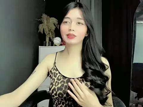 LexiLove online show from October 2, 2025, 1:18 pm