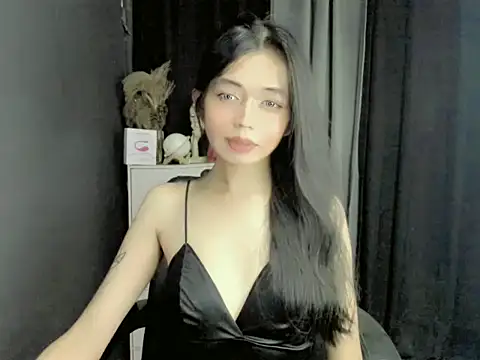 Snapshot of LexiLove chatting on May 12, 2026, 1:52 pm LexiLove online show from May 12, 2026, 1:52 pm