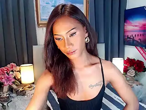 sassylatina online show from October 5, 2025, 10:02 am