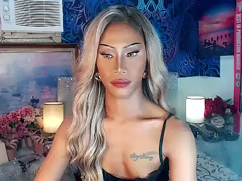 sassylatina online show from February 10, 2026, 8:02 pm