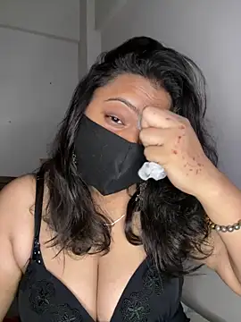 Momita-1 online show from November 4, 2025, 8:13 am