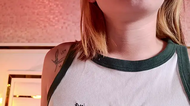 Snapshot of ambar_rosse25 chatting on November 6, 2025, 11:33 am ambar rosse25 online show from November 6, 2025, 11:33 am