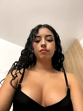 RosseMelody online show from November 24, 2025, 6:02 am