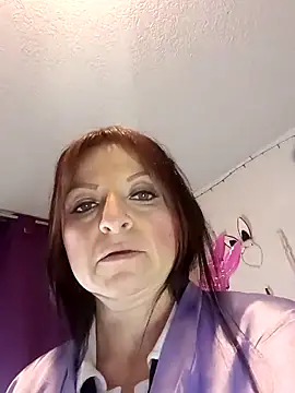 angierot2025 online show from December 2, 2025, 1:11 am