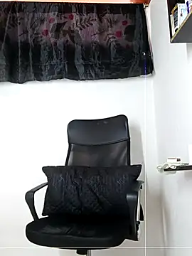 angierot2025 online show from July 6, 2026, 7:16 pm