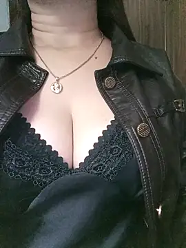 Zika 23 online show from November 17, 2025, 3:18 pm