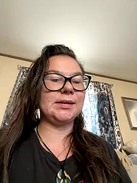 amiralily9 online show from October 12, 2025, 2:49 pm