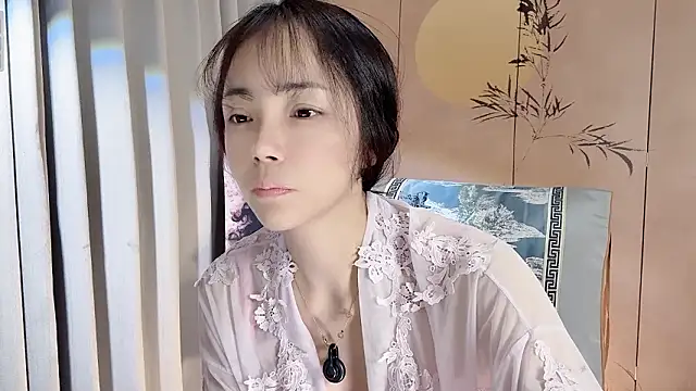 xinxin520-baby online show from February 12, 2026, 4:24 pm