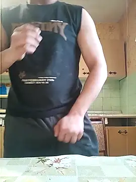 Snapshot of Llovlyboyyyy12 chatting on March 3, 2026, 5:57 am Llovlyboyyyy12 online show from March 3, 2026, 5:57 am