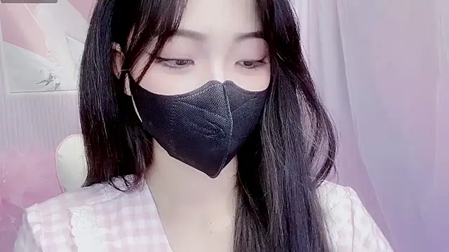 kemybaby online show from April 11, 2026, 8:35 pm