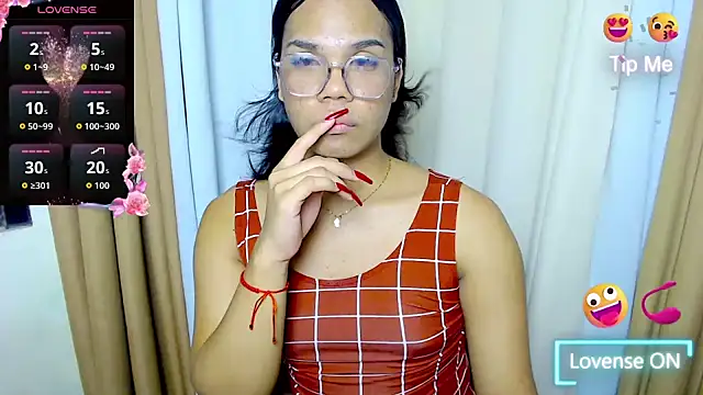 Snapshot of Dream_Mistress chatting on October 22, 2025, 5:13 pm Dream Mistress online show from October 22, 2025, 5:13 pm