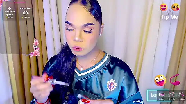 Snapshot of Dream_Mistress chatting on October 27, 2025, 9:35 am Dream Mistress online show from October 27, 2025, 9:35 am