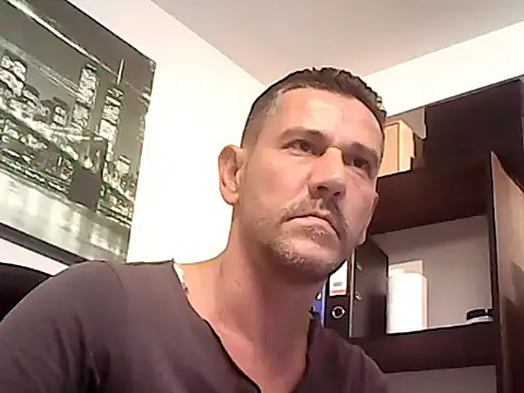 Snapshot of mastercharisma35 chatting on October 11, 2025, 2:15 pm mastercharisma35 online show from October 11, 2025, 2:15 pm