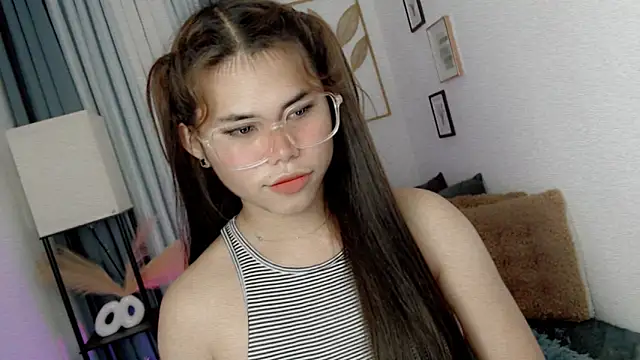 PrettyBlythes TS online show from April 7, 2026, 12:55 am