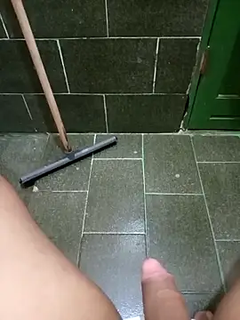 ALEX 19 DOCINHO online show from April 17, 2026, 8:45 pm