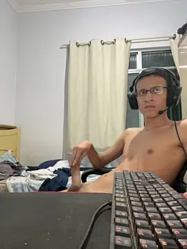 safadezanunes2 online show from March 19, 2026, 10:03 pm