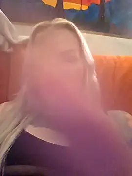 KateMonroe online show from April 3, 2026, 9:13 pm