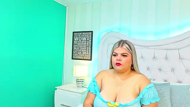 Snapshot of KiimBrooks chatting on October 8, 2025, 10:57 am KiimBrooks online show from October 8, 2025, 10:57 am