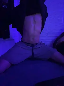 DarkCamBoy online show from April 15, 2026, 5:25 am