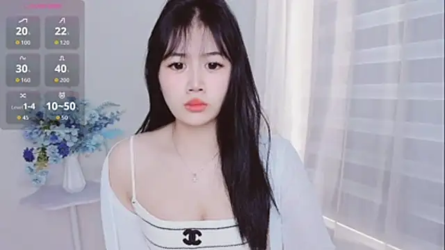 -Rose-Lucky- online show from October 20, 2025, 1:17 am