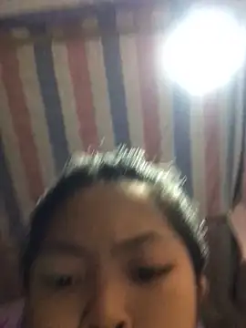 Thy00   online show from September 25, 2025, 8:18 am