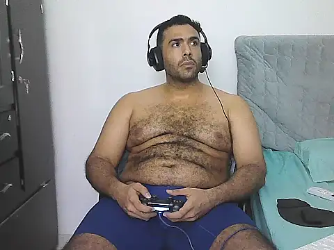 morenocabro10 online show from March 29, 2026, 8:47 am