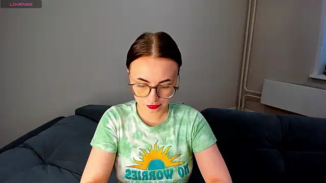 MewStella online show from May 17, 2026, 10:50 pm