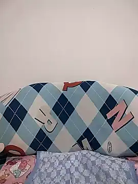 Snapshot of Yina219 chatting on September 18, 2025, 11:01 am Yina219 online show from September 18, 2025, 11:01 am