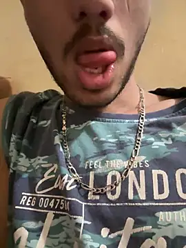 Snapshot of hoegupta chatting on October 2, 2025, 6:15 pm hoegupta online show from October 2, 2025, 6:15 pm