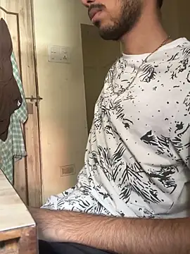 Snapshot of hoegupta chatting on October 12, 2025, 7:51 am hoegupta online show from October 12, 2025, 7:51 am