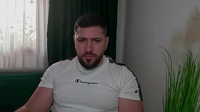 Gold Alpha Boy online show from April 3, 2026, 12:58 pm