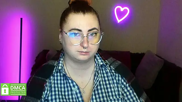 Alicia love00 online show from November 25, 2025, 6:24 am