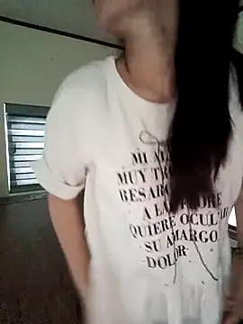 Jun-Mzzz online show from October 9, 2025, 8:34 am