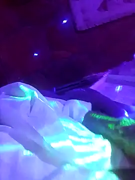 Snapshot of Oaxhot chatting on October 18, 2025, 7:20 am Oaxhot online show from October 18, 2025, 7:20 am