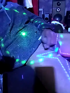 Snapshot of Oaxhot chatting on October 30, 2025, 7:10 am Oaxhot online show from October 30, 2025, 7:10 am