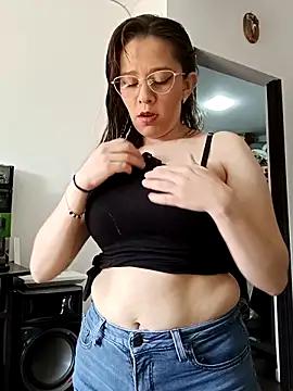 Snapshot of Isabella5_Brown_ chatting on November 7, 2025, 3:34 pm Isabella5 Brown online show from November 7, 2025, 3:34 pm