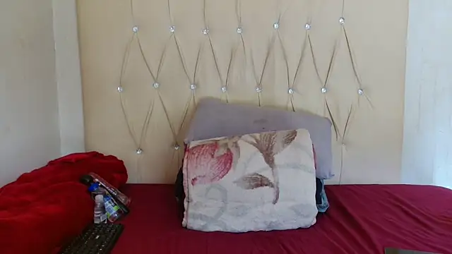 Sexybella-97 online show from December 1, 2025, 7:13 am