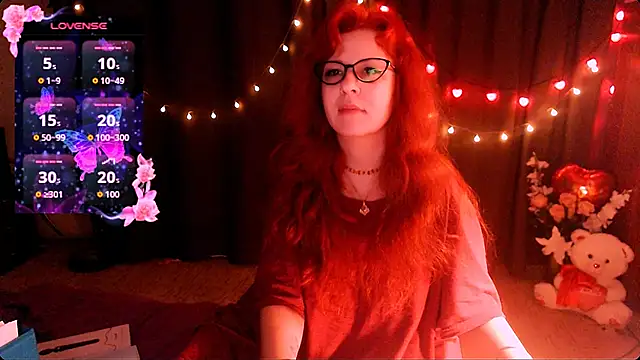 Snapshot of Crystal2207 chatting on December 2, 2025, 5:02 am Crystal2207 online show from December 2, 2025, 5:02 am