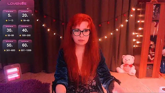Crystal2207 online show from May 19, 2026, 1:56 am