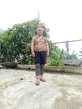 Chubbyhoney1 online show from April 2, 2026, 6:33 am