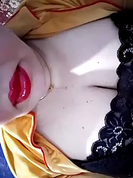 Hnonasix89 online show from April 14, 2026, 8:59 pm