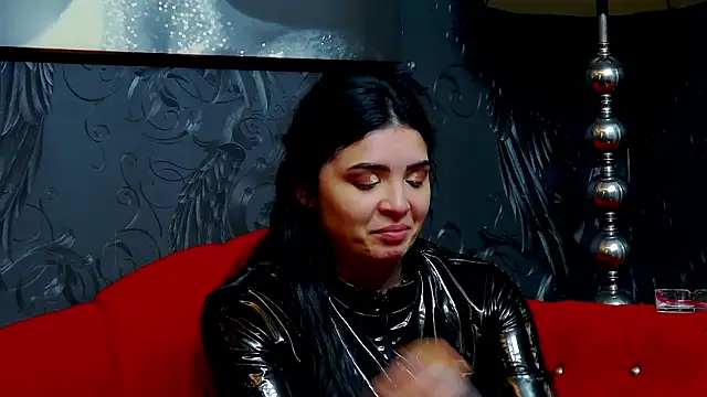 Snapshot of DevashaQueenX chatting on February 6, 2026, 7:34 am DevashaQueenX online show from February 6, 2026, 7:34 am