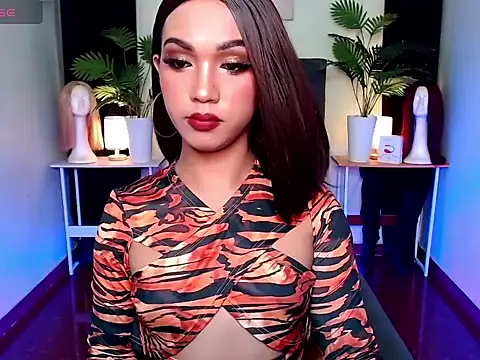 Snapshot of UrasianBIGcock696 chatting on October 4, 2025, 8:23 am UrasianBIGcock696 online show from October 4, 2025, 8:23 am