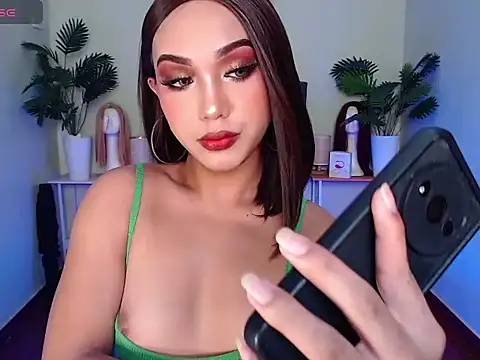 Snapshot of UrasianBIGcock696 chatting on October 12, 2025, 9:30 am UrasianBIGcock696 online show from October 12, 2025, 9:30 am