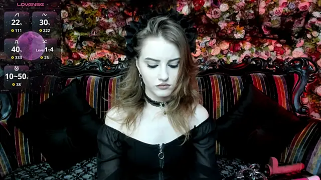 EllieMori online show from November 14, 2025, 8:02 am