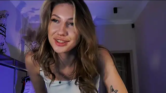 Snapshot of MariGven chatting on October 14, 2025, 12:50 pm MariGven online show from October 14, 2025, 12:50 pm