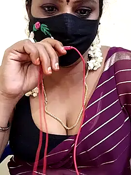 yoga-mithraa online show from November 18, 2025, 3:49 pm