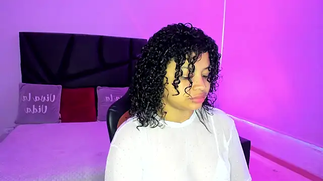 Snapshot of Dakota_Mars chatting on September 26, 2025, 12:09 pm Dakota Mars online show from September 26, 2025, 12:09 pm