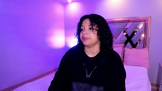 Snapshot of Dakota_Mars chatting on October 7, 2025, 12:13 pm Dakota Mars online show from October 7, 2025, 12:13 pm